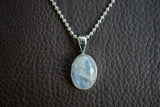 Pendentif en argent 925 avec labradorite blanche