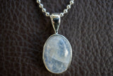 Pendentif en argent 925 avec labradorite blanche