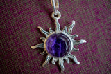 Pendentif avec améthyste en forme de soleil (Grand)