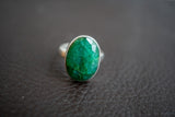 Bague avec émeraude ovale