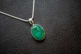 Pendentif avec émeraude ovale