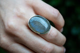 Bague avec labradorite rond