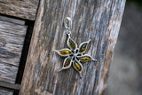 Pendentif feuille en argent 925 avec ambres verts naturels