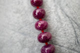 Collier en Rubis de Birmanie – Montage à Nœuds