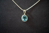 Collier en topaze bleue