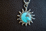 Pendentif en argent 925 avec turquoise en forme de soleil
