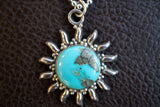 Pendentif en argent 925 avec turquoise en forme de soleil