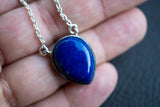 Collier avec lapis lazuli en forme de goutte