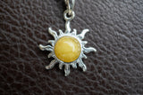 Pendentif Soleil en Ambre Jaune de la Mer Baltique (Moyen)