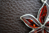 Pendentif en Argent 925 avec Ambre Cerise en Forme de Fleur