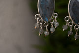Boucles d'oreilles avec labradorites grises en argent 925