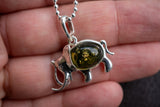 Pendentif Élégant en Forme d'Éléphant en Argent 925 avec Ambre vert (grand)