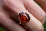 Ovaler Ring mit Cognac-Bernstein