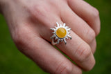 Bague avec ambre jaune en forme de soleil (Grand)