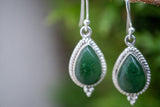 Boucles d’oreilles en argent 925 avec pierres de néphrite (jade) en forme de goutte