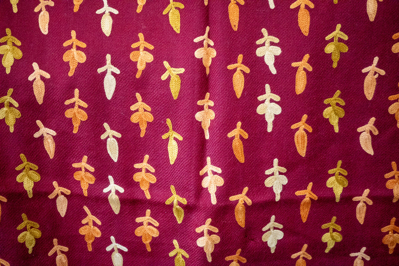 Châle en Laine Brodé « Ari work »