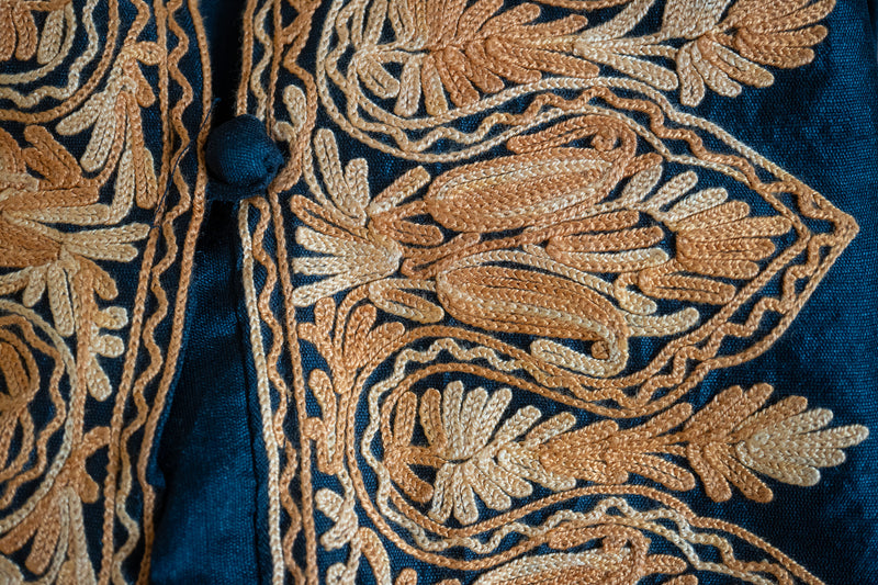 Veste en soie brodée