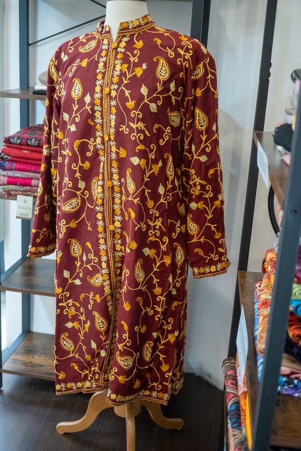 Veste en soie brodée