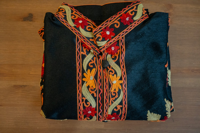 Veste en soie brodée