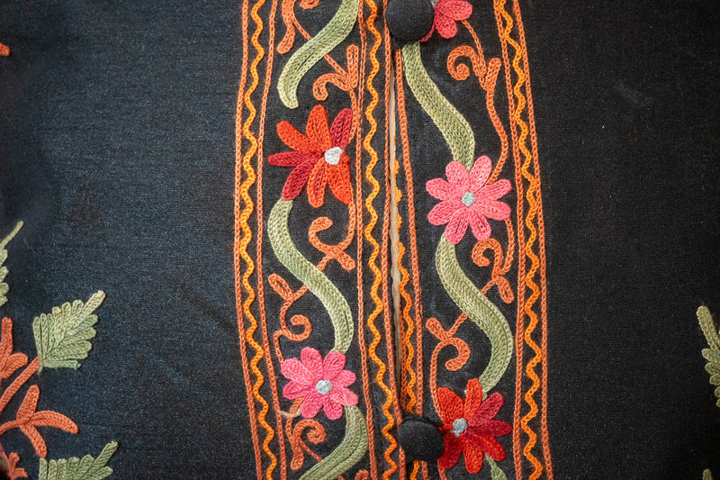 Veste en soie brodée