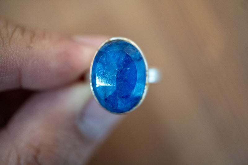 Bague en saphir naturel ovale 16×12 mm – Argent 925