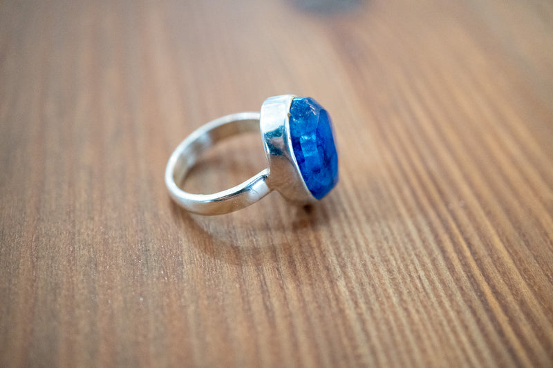 Bague en saphir naturel ovale 16×12 mm – Argent 925