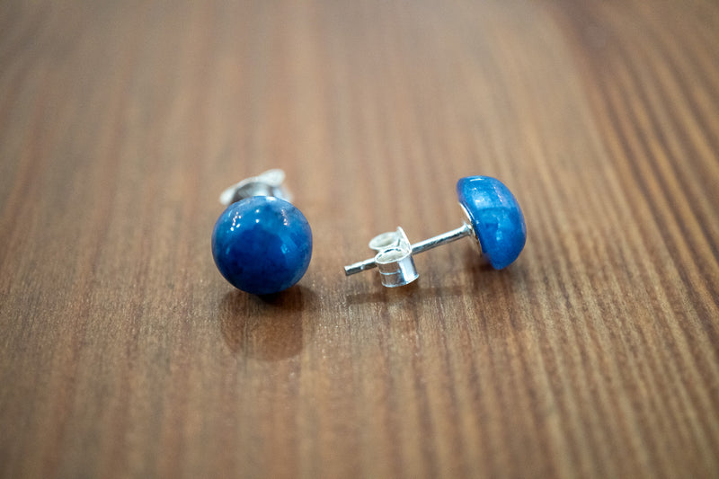 Puces d’oreilles en saphirs naturels cabochon – Argent 925 (Petit)