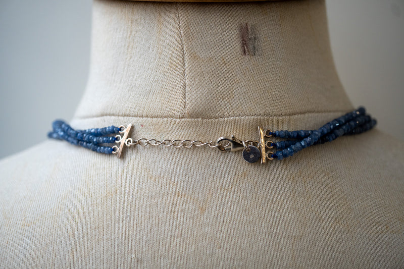 Collier trois rangs en saphirs naturels facettés – Argent 925