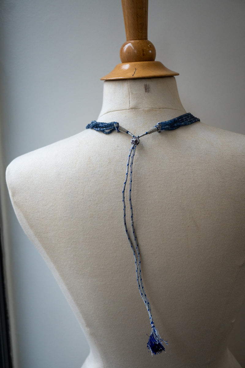 Collier cinq rangs en saphirs naturels facettés – Argent 925 ajustable