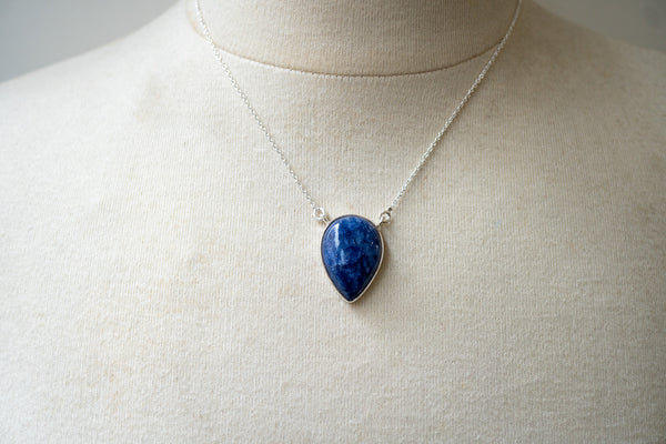 Collier en saphir naturel et argent 925