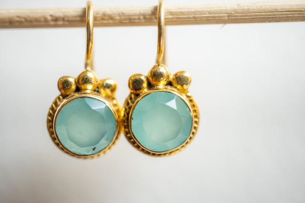 Boucles d'oreilles puces agate et argent 925 plaqué or