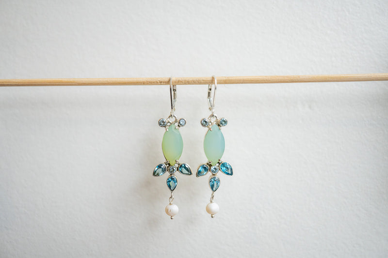 Boucles d'oreilles en agates, topazes bleues et perles et argent 925