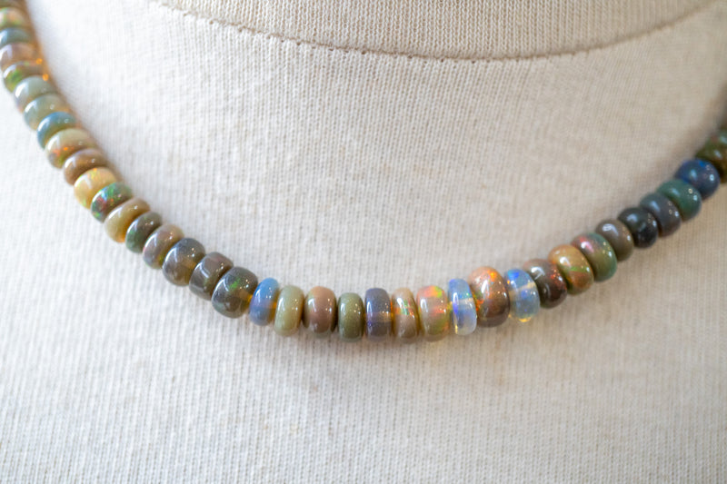 Collier en Émeraude Naturelle – Élégance Verte et Charme Authentique (Copy)