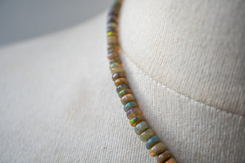 Collier en Émeraude Naturelle – Élégance Verte et Charme Authentique (Copy)