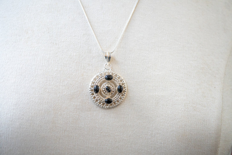 Pendentif en argent 925 avec onyx noir