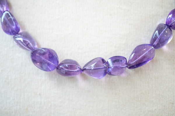 Collier avec améthystes naturelles de la Zambie