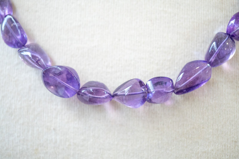 Collier avec améthystes naturelles de la Zambie