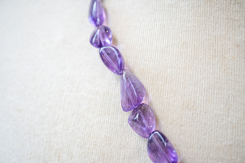 Collier avec améthystes naturelles de la Zambie