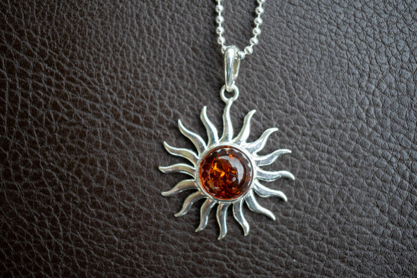 Pendentif Soleil en Ambre Cognac de la Mer Baltique (Grand)