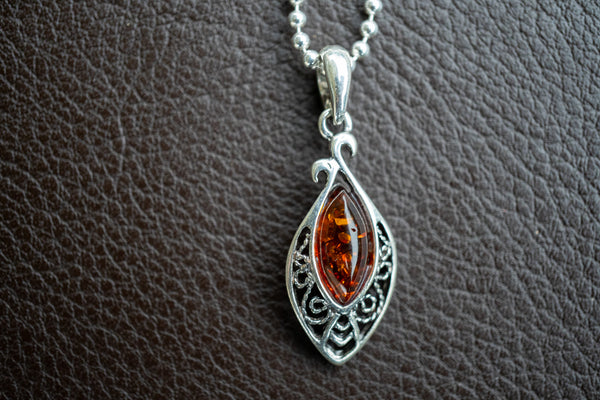 Pendentif en Argent 925 avec Ambre Cognac de la Mer Baltique