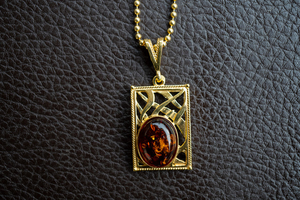 Pendentif en argent 925 vermeil avec ambre cognac – Élégance naturelle