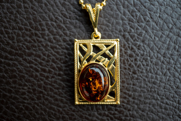 Pendentif en argent 925 vermeil avec ambre cognac – Élégance naturelle
