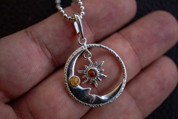 Pendentif soleil et lune en argent 925 avec ambres de la Mer Baltique