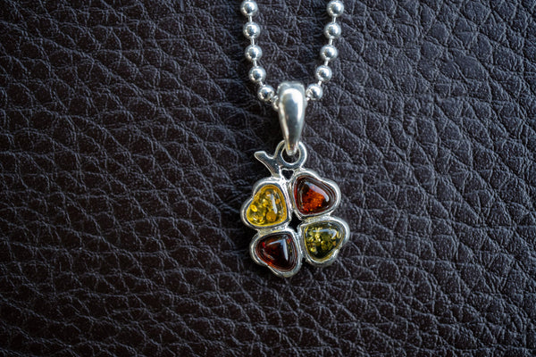 Pendentif Trèfle en Argent 925 avec Ambre multicolore de la Mer Baltique (Petit)